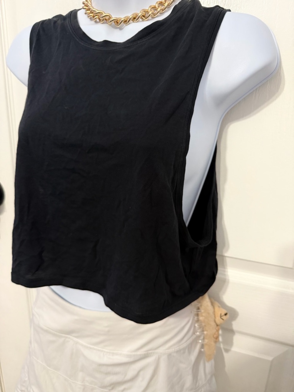 lululemon athletica Black Cropped Muscle Tank